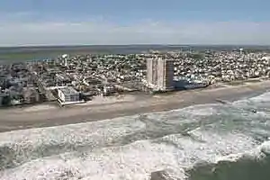 Atlantic Ocean shoreline at Margate City, on Absecon Island