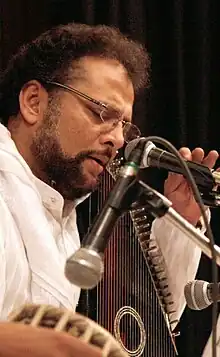 Raza Ali Khan, performing