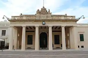 Main Guard portico (1814)