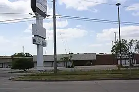 Former Kohl's building (now Copps Food Center)