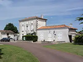 The town hall in Villiers-sur-Chizé