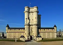 The donjon of the Château de Vincennes is open to the public.