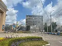 Monument to the Air Force of the Armed Forces of Ukraine on Victory Square in the first minutes after being hit by a cruise missile