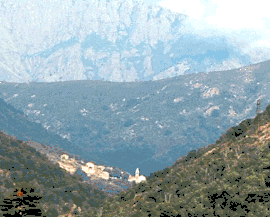 A view of the village on the road to Porto