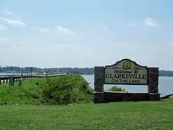 Clarksville welcome sign