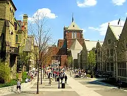 Houston Hall in 2005 at right, as viewed from Perelman Quadrangle