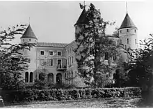 Ostaszewskich Palace in Wzdów, Ostoja coat of arms, around 1910